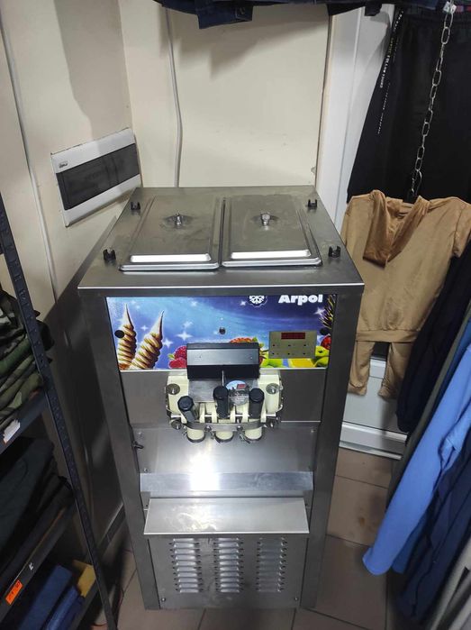 Maszyna do lodów amerykańskich firmy ARPOL stan bdb