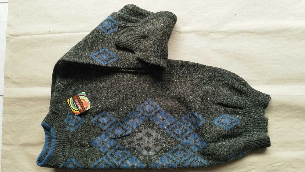 Camisola malha homem.