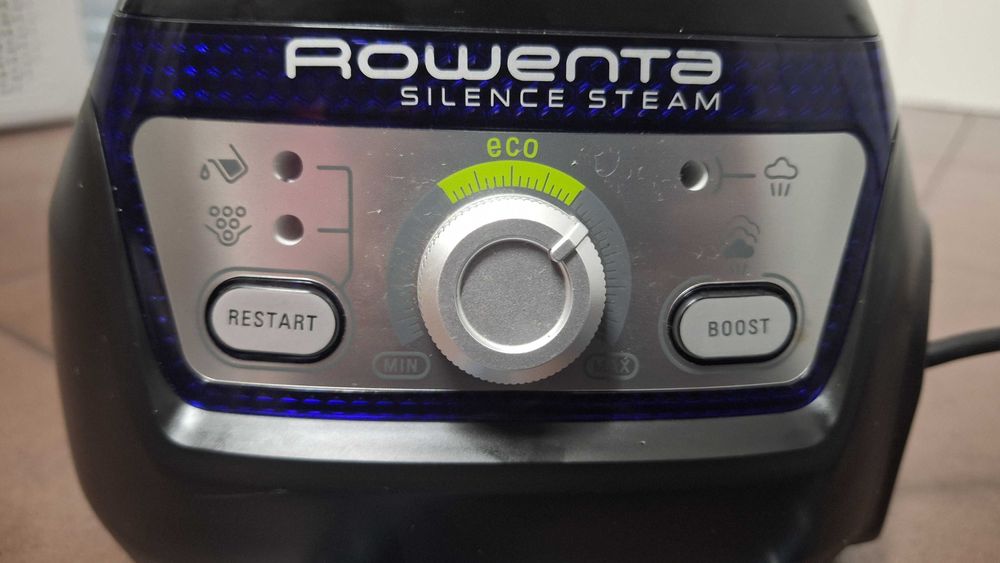 Ferro com caldeira silence technology rowenta