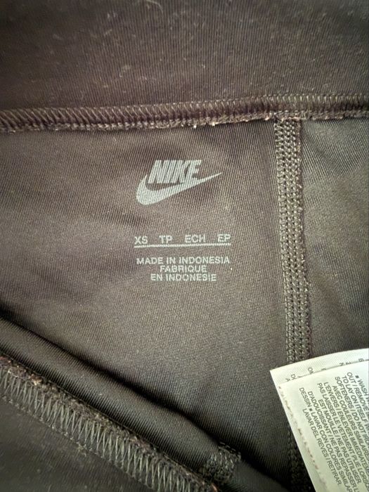 Легінси Nike р.xs