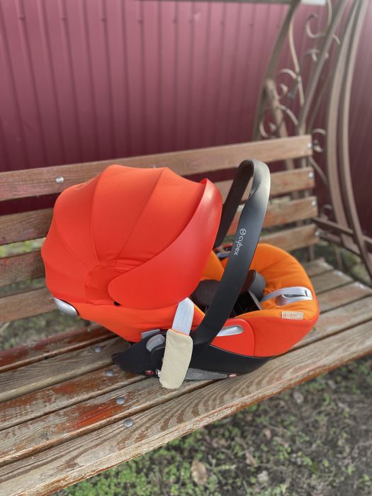 Автокрісло для немовляти