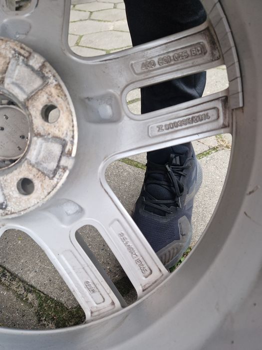 Koła zimowe Audi A6 S6 4G 235/45R19 Goodride 20r. 9mm