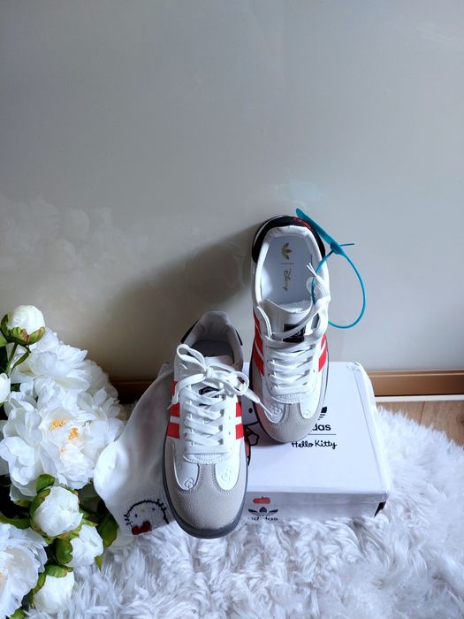 Кросівки хелоу кітті, хелоу кіті, adidas kitty, adidas gazelle