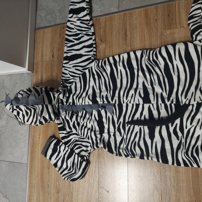 Stroj, przebranie zebry, może być piżamą