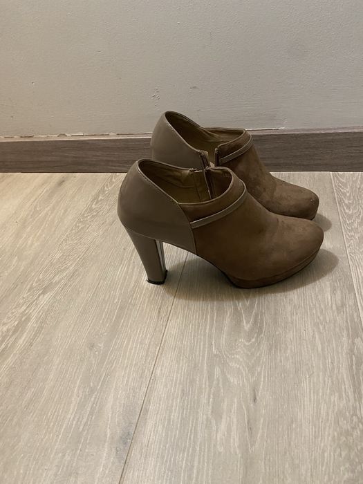 Botins castanhos