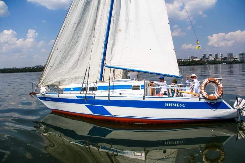 Яхта парусная крейсерская. вартість обговорюється