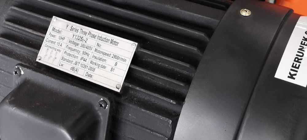 KOMPRESOR 350L BJC 12 bar (300L 500L) wydajność efektywna 900l/min
