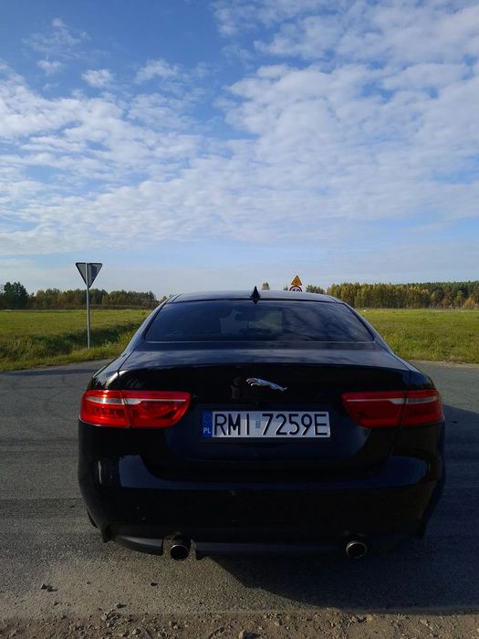 Jaguar XE Jaguar Xe 2017r. Wersja premium.