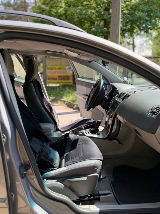 Volvo V50 2.0tdi В Києві!