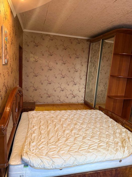 Сдам 3-х кімнатну квартиру м. Наукова, Космічна 27