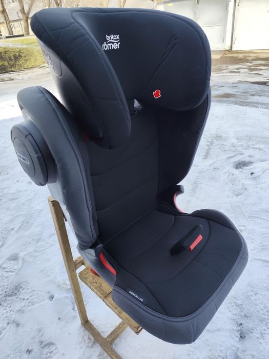 Автокрісло Britax Romero Kidfix lll M