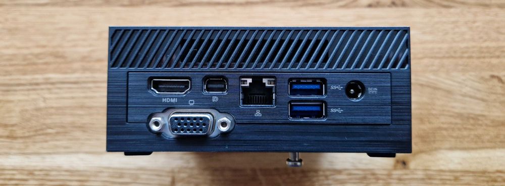 Неттоп Asus Mini PC PN40