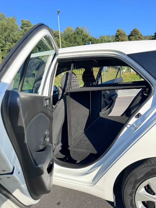 Hyundai i20 Comercial