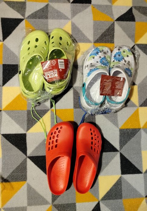 Nowe buty ogrodowe, croksy