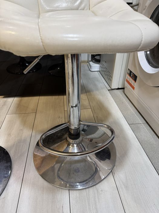 Продам Барные стулья