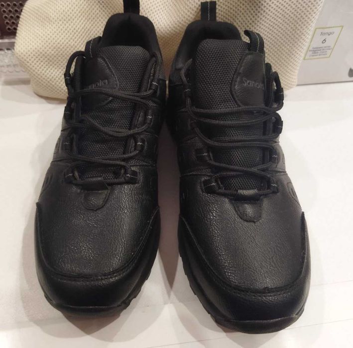 Кросівки осінь 43р, 28см