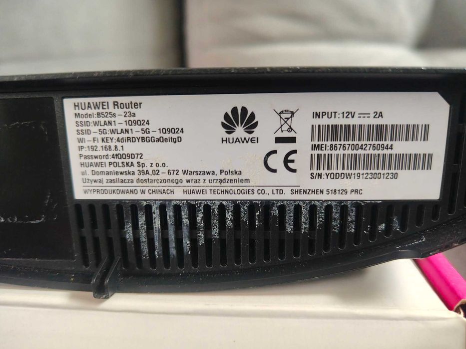 Ruter HUAWEI b525 - 23a LTE Wi-Fi na karte SIM (bez simlocka) + anteny GRATIS