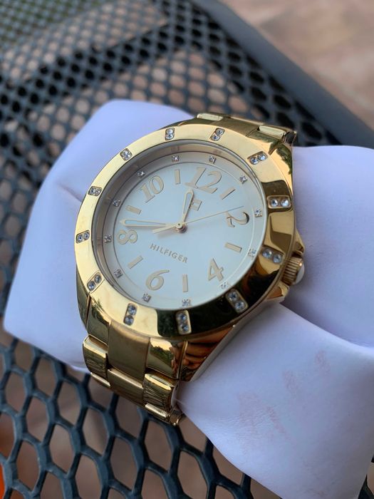 Zegarek damski Tommy Hilfiger pozłacany