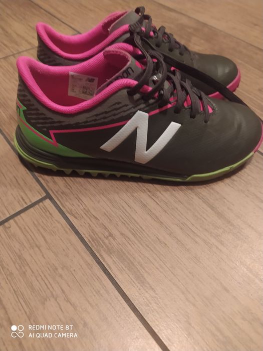 Buciki dziwczęce New Balance rozm. 28