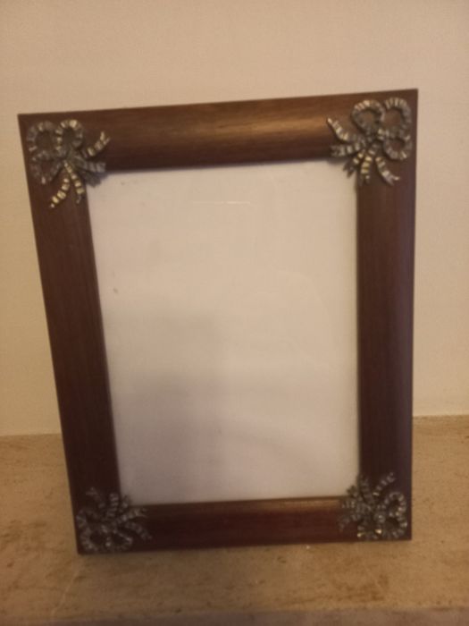 Beautiful vintage frame in excellent condition