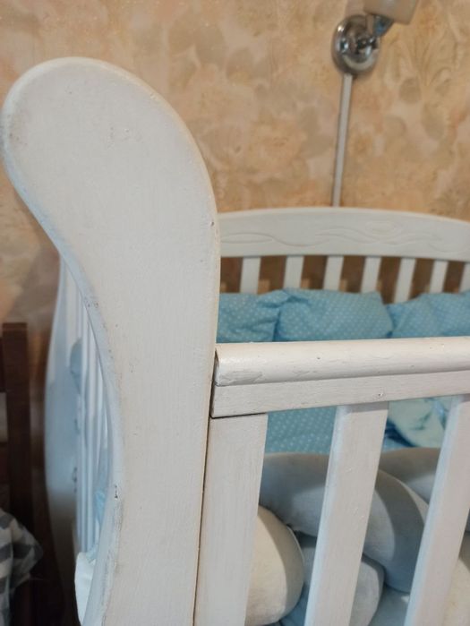Отдам кроватку для новорожденного