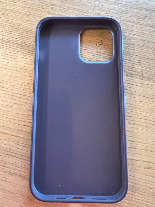 Оригінальний чохол Guess на 12pro max