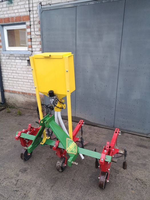 Podsiewacz Nawozu Mikrogranulatu Dozownik Aplikator Siewnik Rozsiewacz