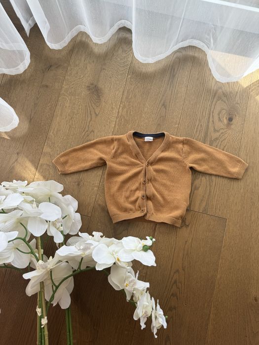 Sweter H&M 68 brązowy karmelowy zapinany guziki basic