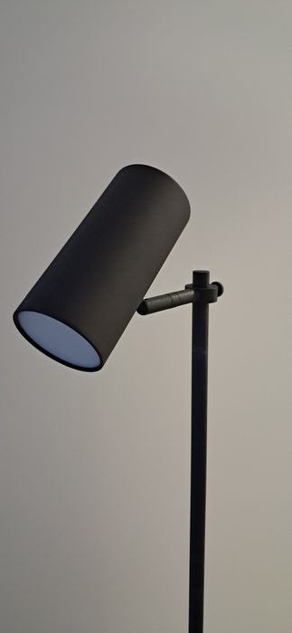 Lampa stojąca akumulatorowa zaraz home