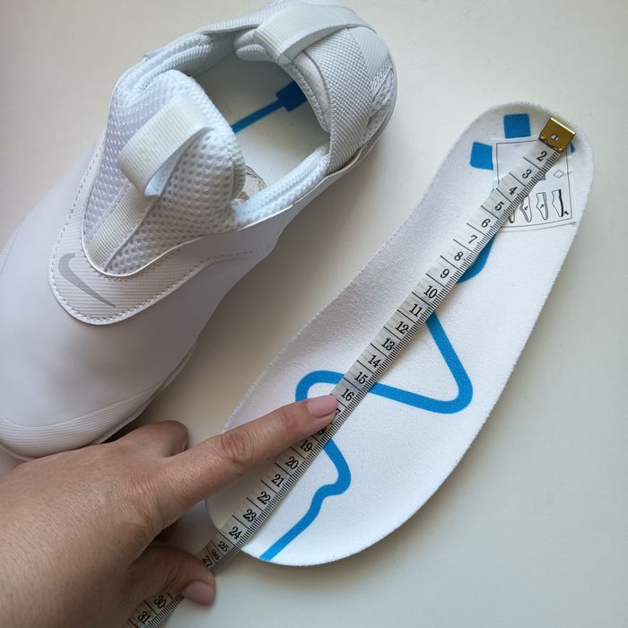 Buty Nike Zoom Pulse Pure Platinum CT1629-100 rozmiar 38