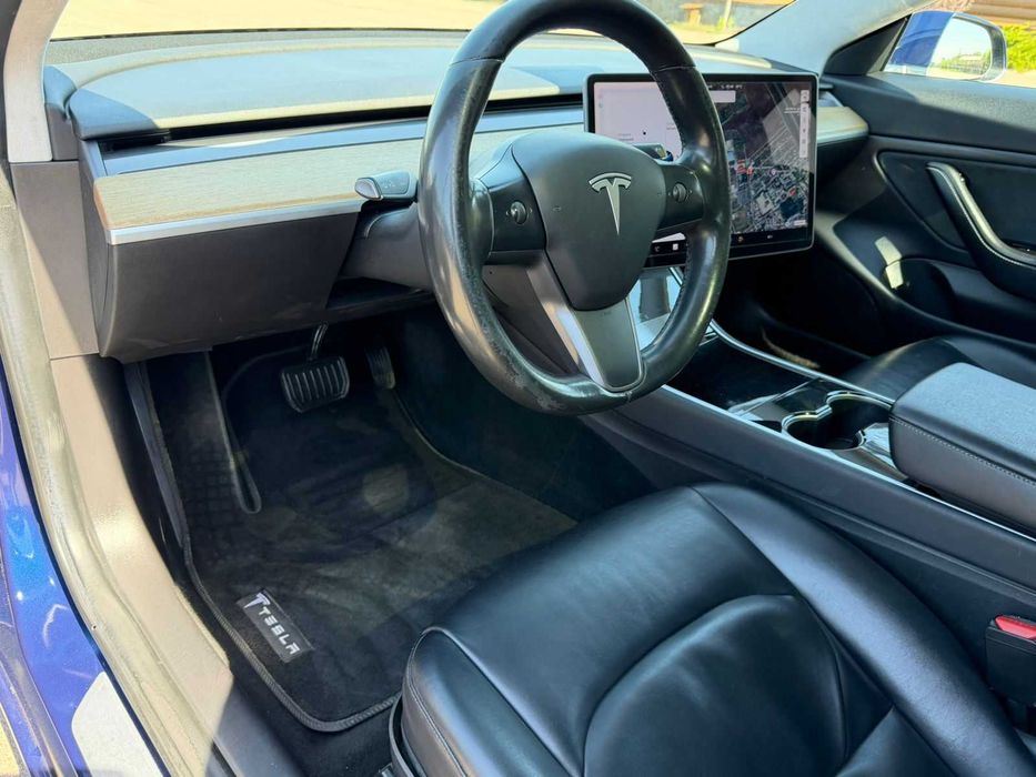 Tesla Model 3 2017 75 kWh RWD