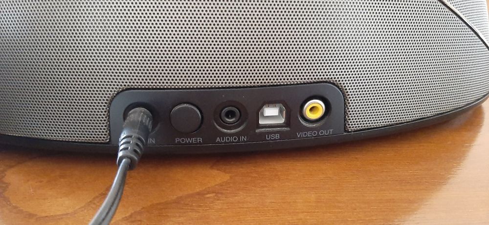 Coluna JBL para telemóvel