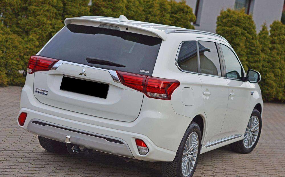 Mitsubishi Outlander PHEV 2019 2.4