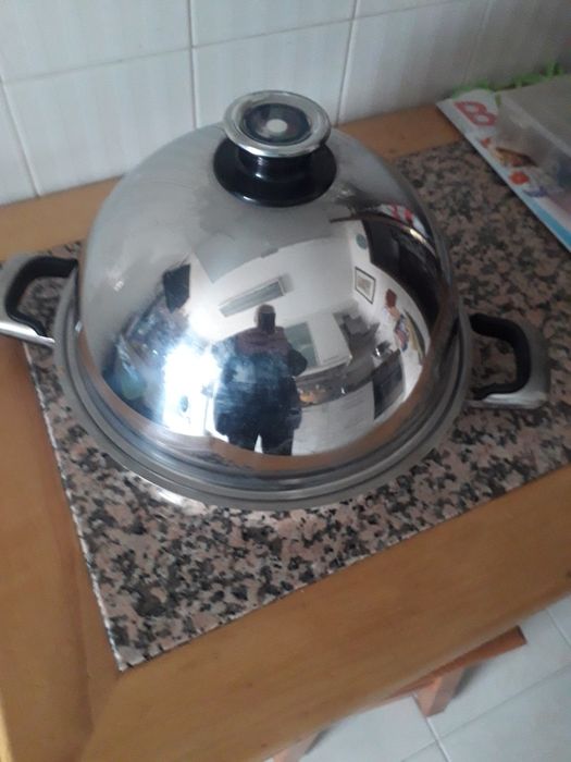 Grelhador com tampa inoxidável  novo