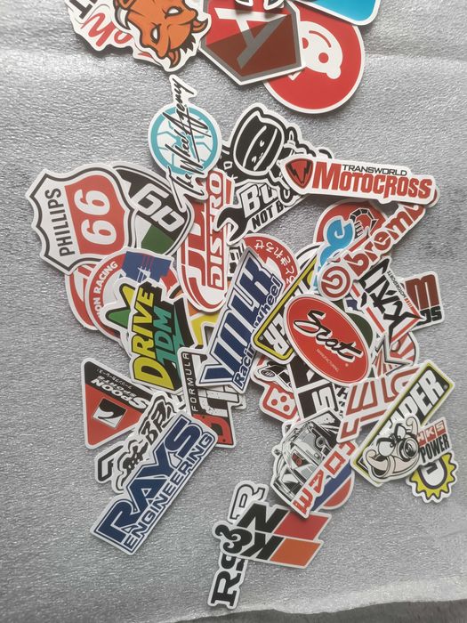 Zestaw naklejek 300szt = 6 x 50szt Pokemon. Rick i Morty, Flagi, Moto