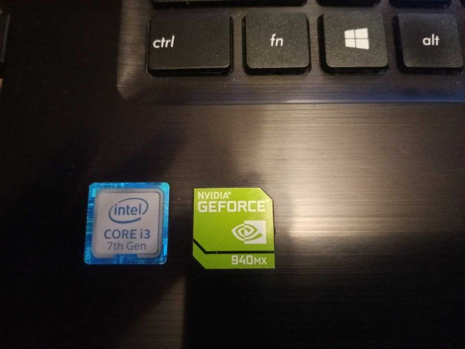 Ноутбук ASUS X756U