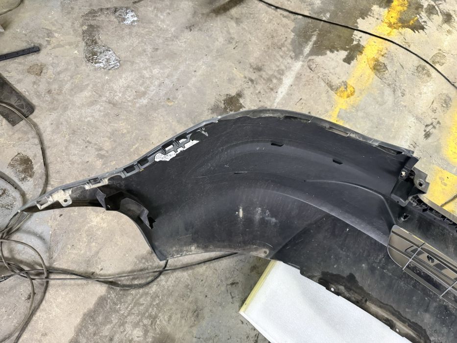 Бампер передній Mercedes Sprinter 907-910