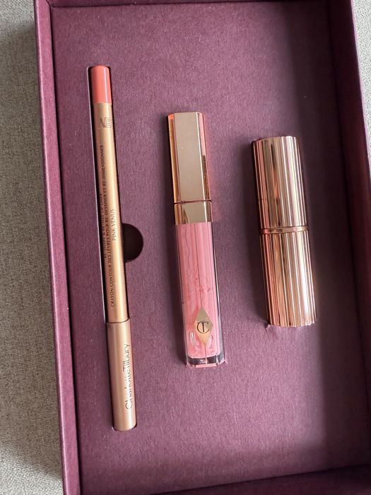 Zestaw do ust charlotte tilbury szminka