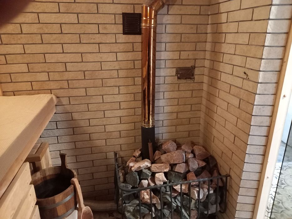 Лазня на дровах,з басейном,на Радужних садах.