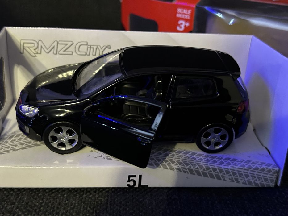 Vw golf gti w skali 1.32