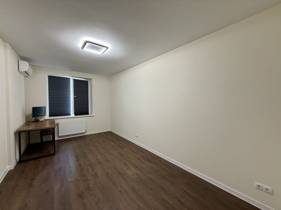 Трехкомнатная квартира с ремонтом в ЖК Леваневский.