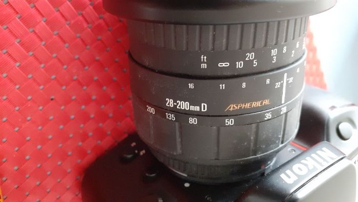 Nikon F70 Camera Set64586498612867122