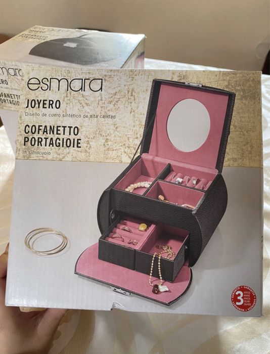 Porta jóias pretos novos