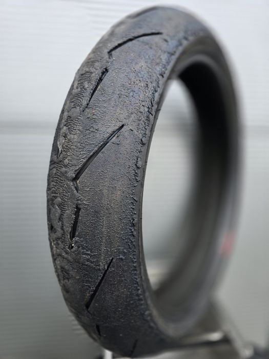 Opona Pirelli DiablonSupercorsa SP v4 120/70/17 rok 25