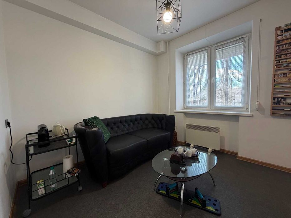 Продам офісне приміщення