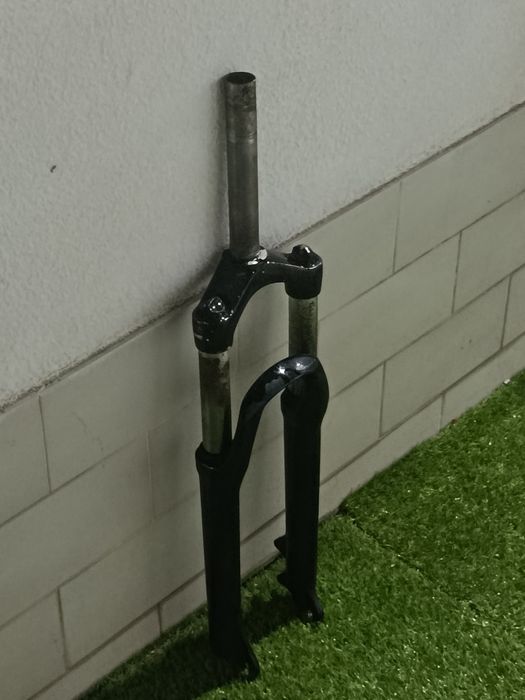 Suspensão rock shox