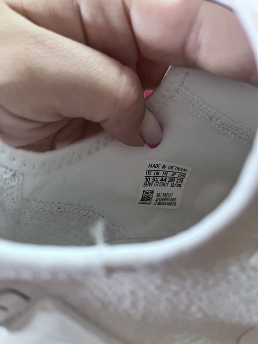 Кросівки Adidas NMD_R1 V2 white H02537