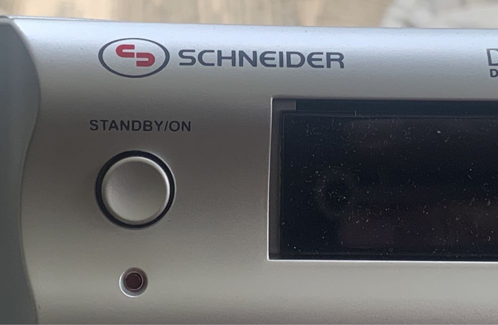 Пишущий плеер SCHNEIDER DVDR TV HDD 160