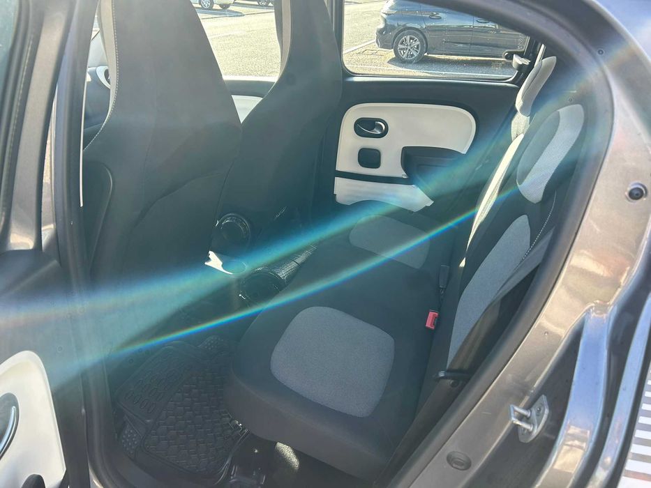 Renault Twingo RENAULT TWINGO 1.0 SCE LIMITED - 17