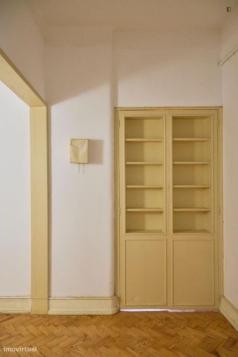 Quarto - localizado em Entrecampos Lisbon